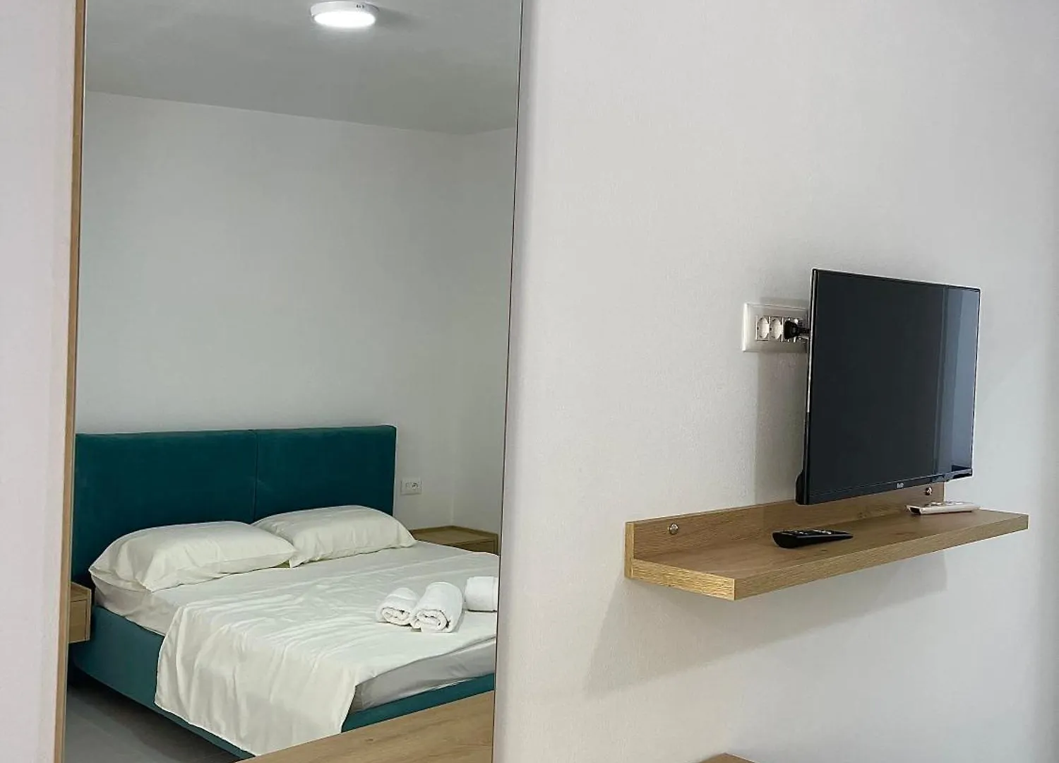 Kloi Luxe Appart-Hotel Shengjin 2*,