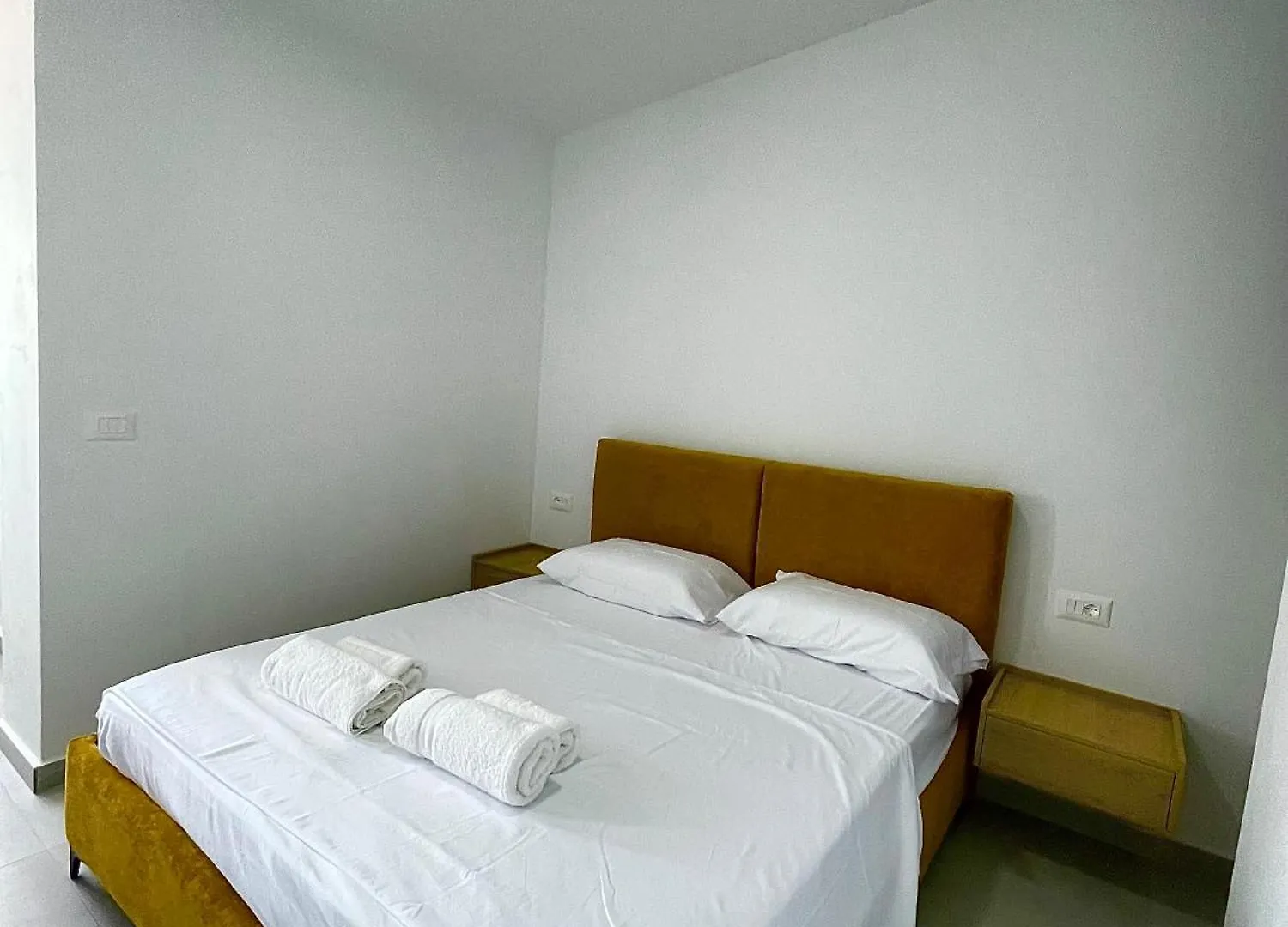 Kloi Luxe Appart-Hotel Shengjin Hotel